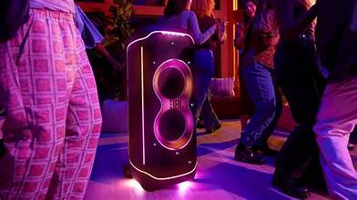 JBL ultimat 1100W caution 50 € Tarif dégressif par jour supplémentaire